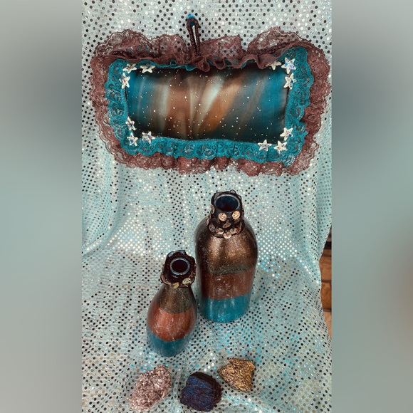 Handcrafted Cosmic Elements Bottles &Pillow 2-Sided GrapeScented Glow InDark Set - Picture 12 of 16